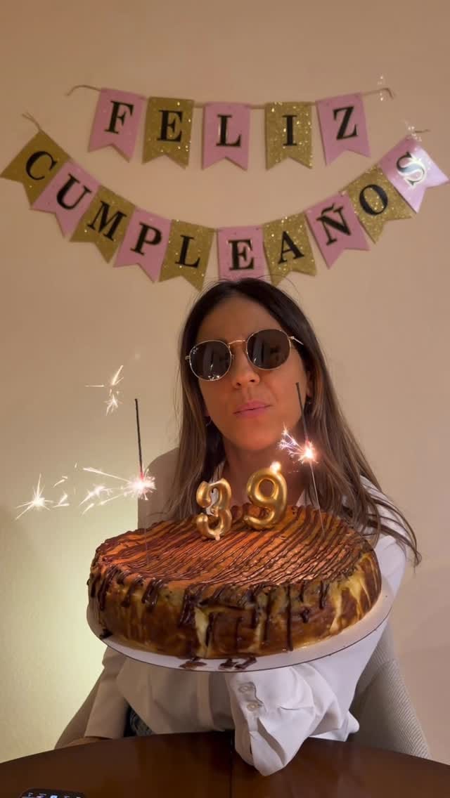 Post 2 by MIREIA CABAÑES on Instagram (video)