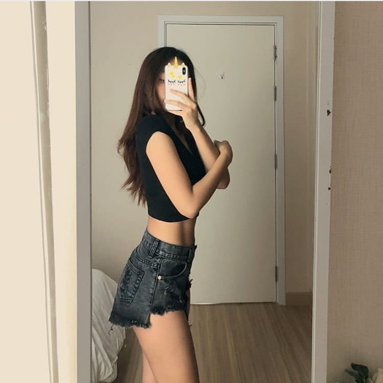 Post 9 by basicxboutique. on Instagram (image)