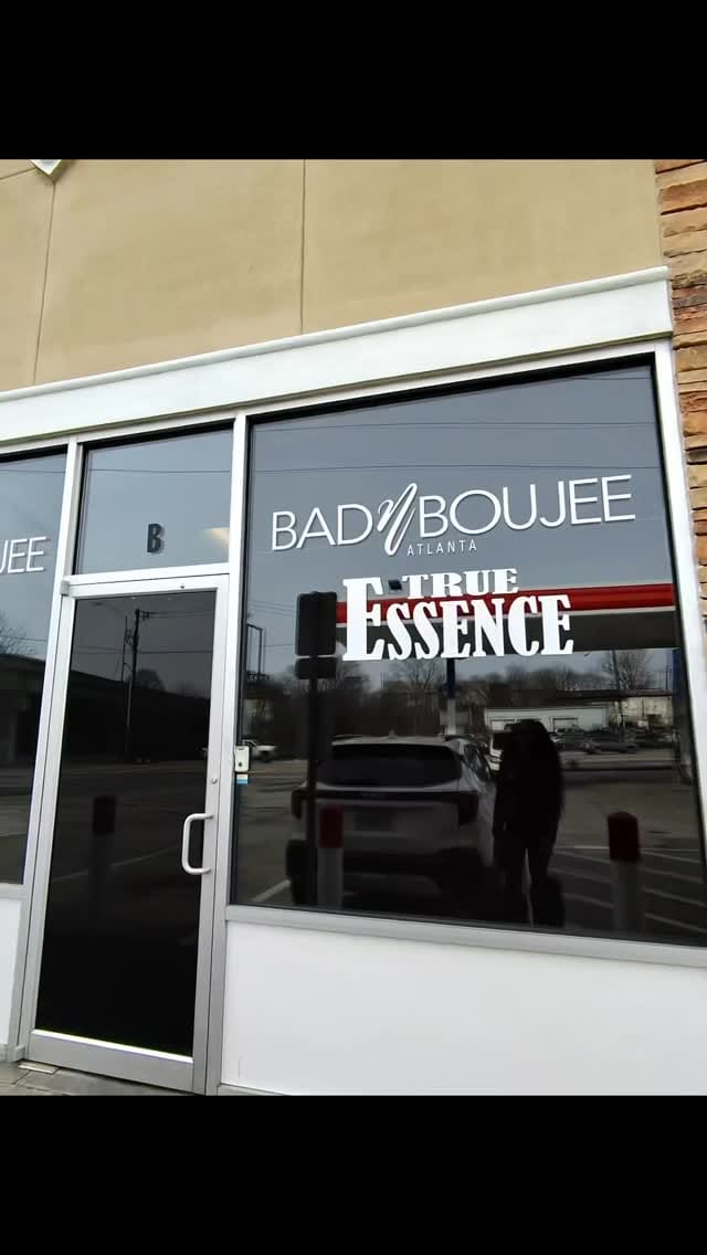 Post 3 by TRUE ESSENCE ATL/BAD N BOUJEE ATL on Instagram (video)