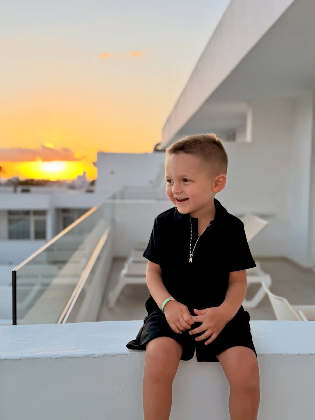 Post 1 by SARAH 🌴 Livin’ my best life 💙 on Instagram (image)