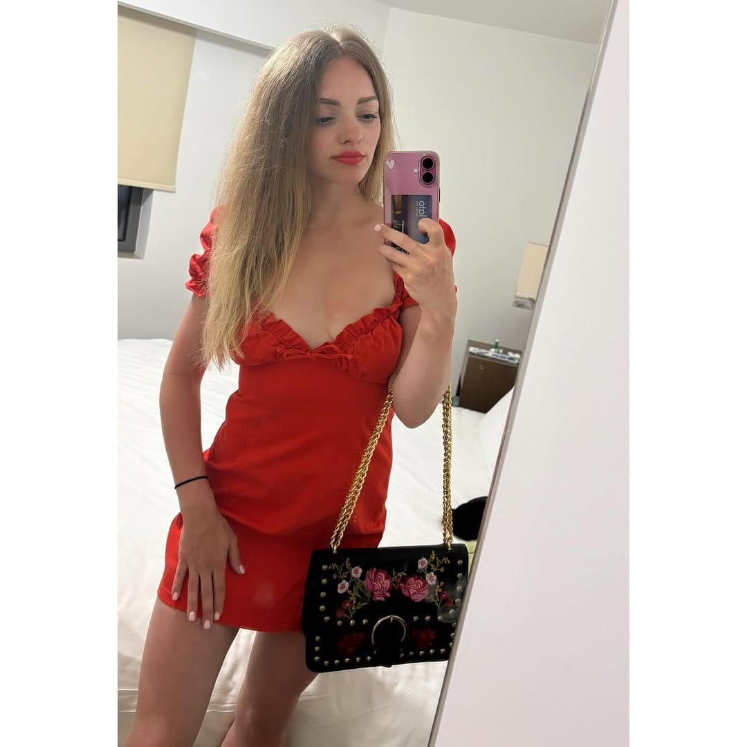 Post 2 by Vanessa Brandy 👸🏼 on Instagram (carousel)