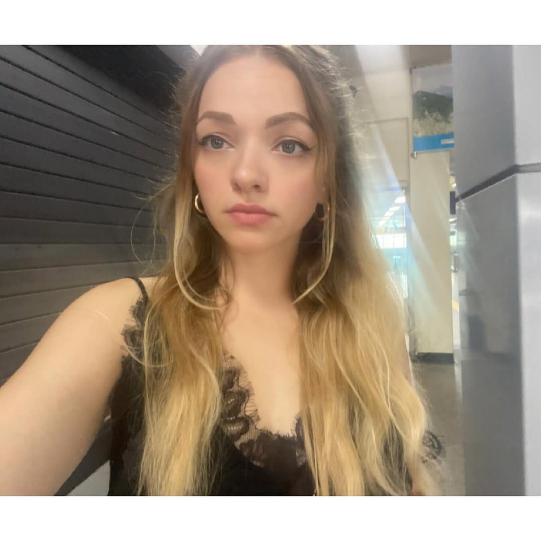 Post 9 by Vanessa Brandy 👸🏼 on Instagram (carousel)