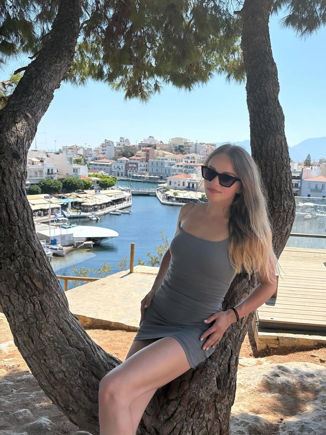 Post 5 by Vanessa Brandy 👸🏼 on Instagram (carousel)