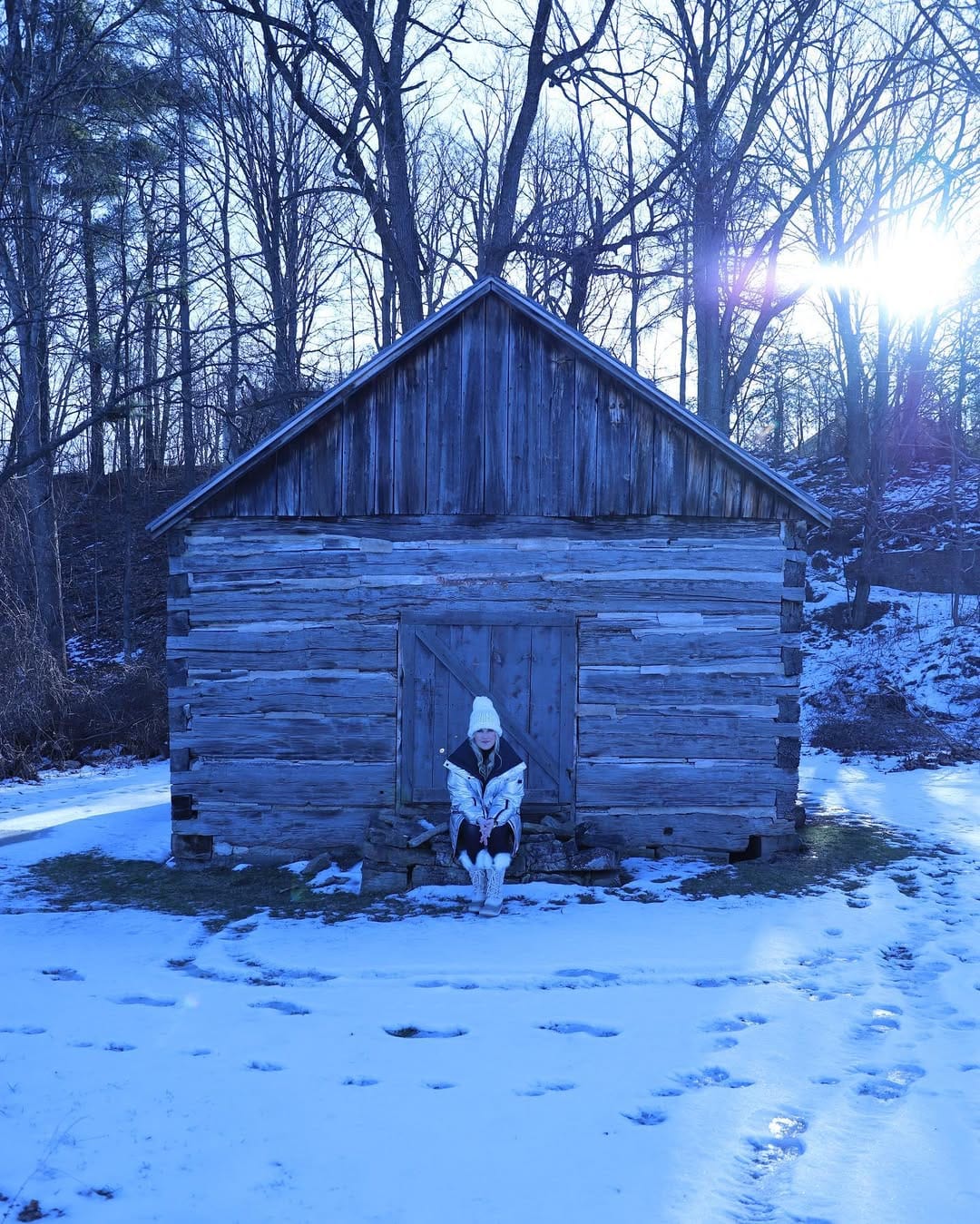 Post 5 by Straight With Cait on Instagram (image)
