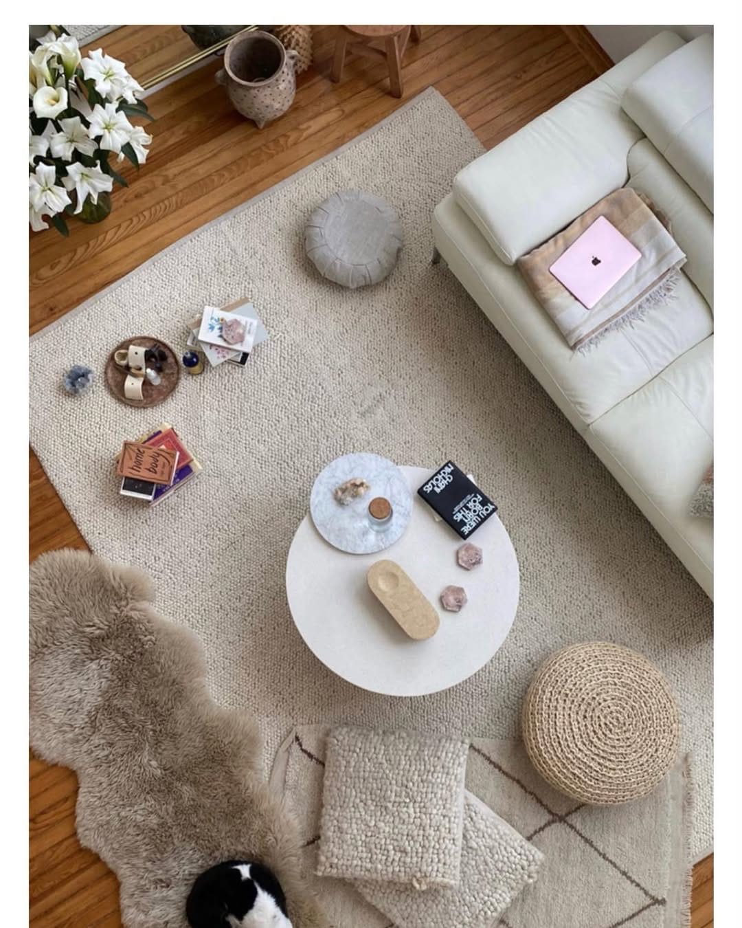 Post 3 by Space Btwn on Instagram (image)