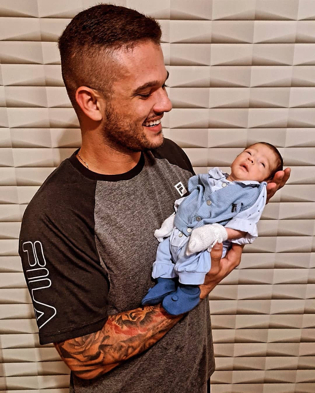 Post 10 by Guilherme Henrique | Corretor Imobiliário on Instagram (image)