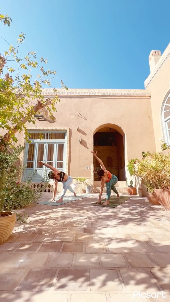 Post 5 by Nasim on Instagram (video)