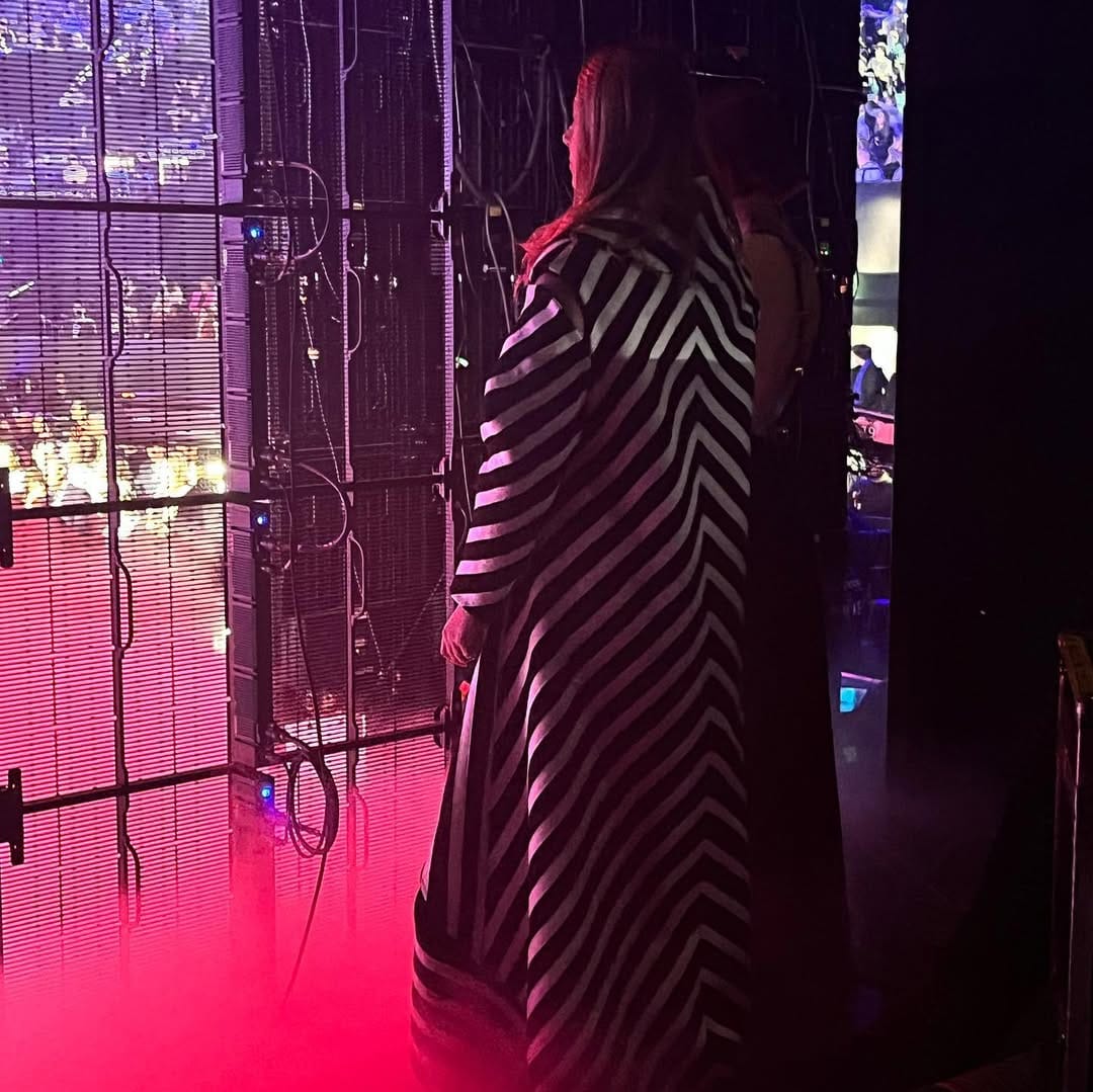 Post 10 by Violette on Instagram (carousel)