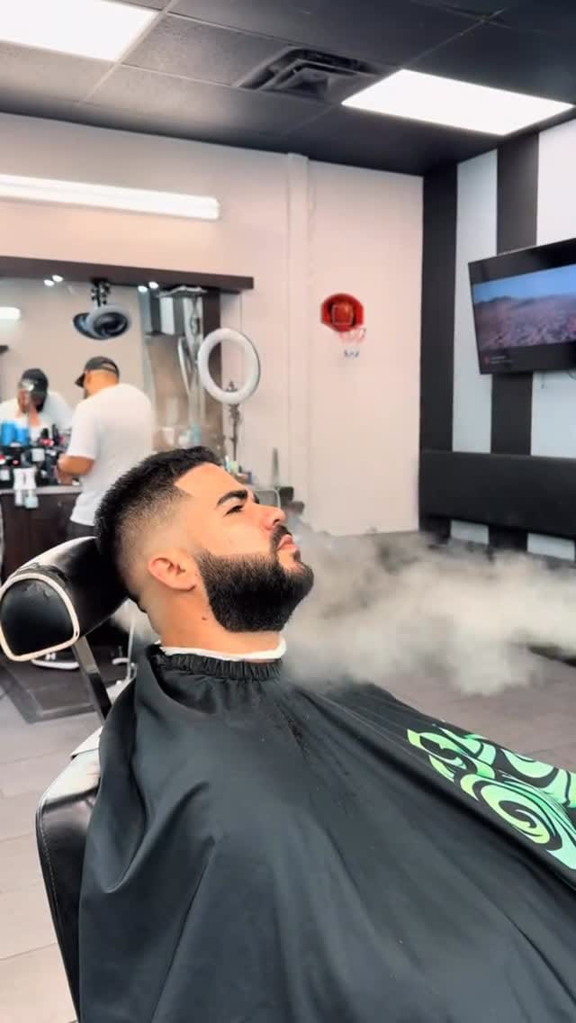 Post 5 by Blendz Barbershop on Instagram (video)