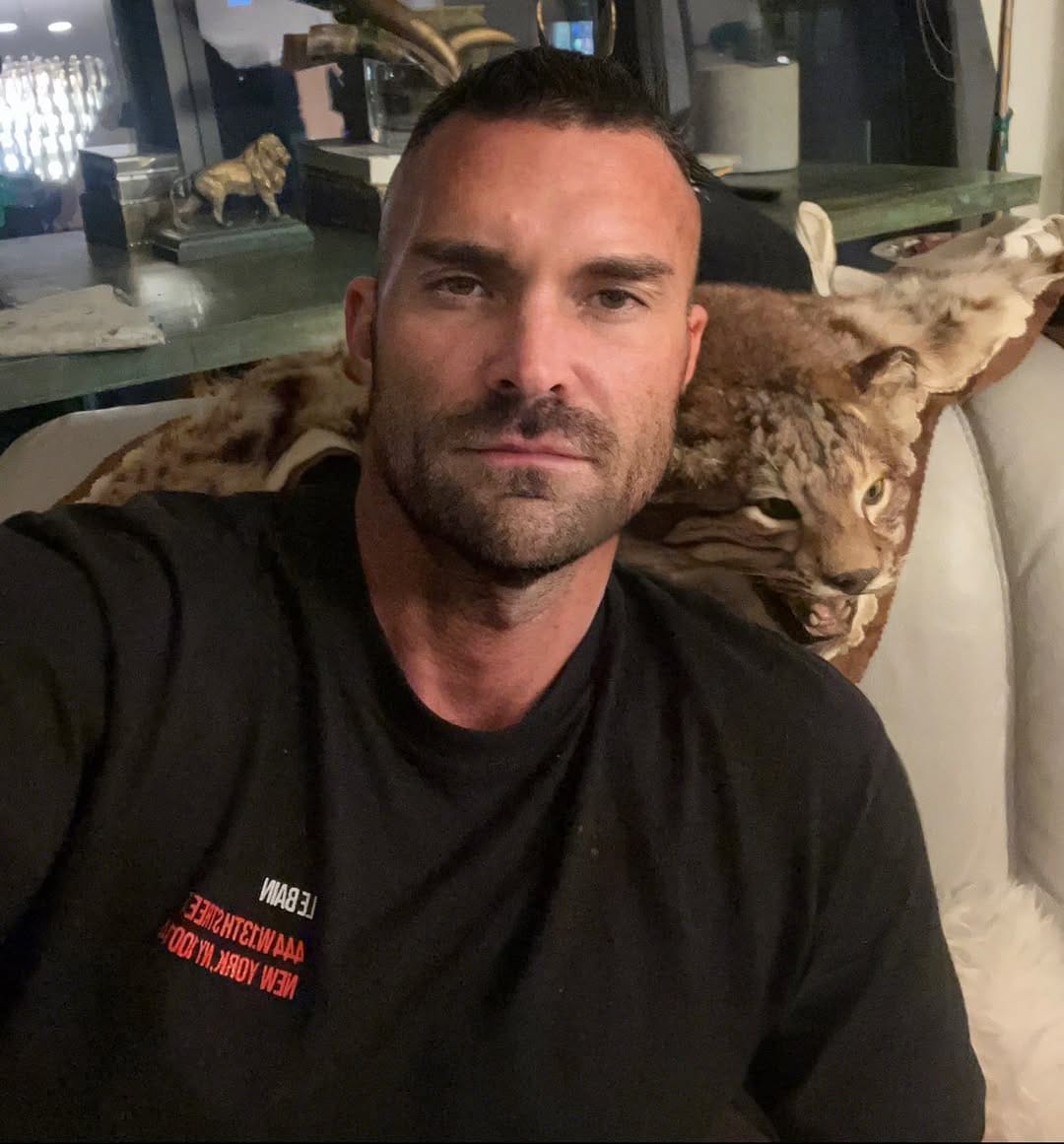 Post 9 by Patrick Stuart on Instagram (image)