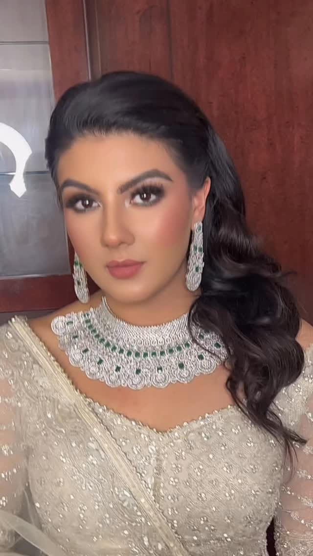 Post 1 by Glam Beauty Space on Instagram (video)