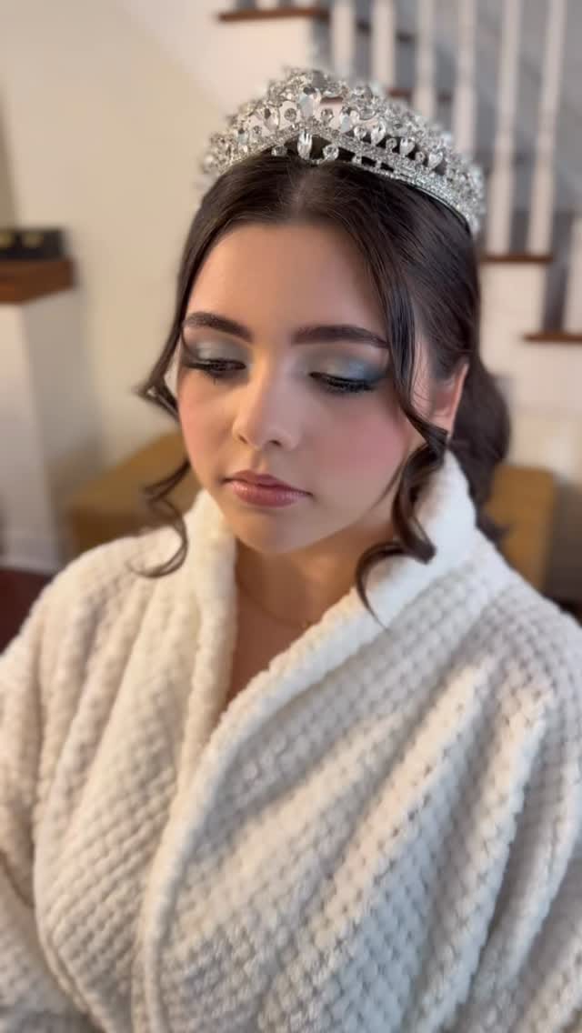 Post 8 by Glam Beauty Space on Instagram (video)