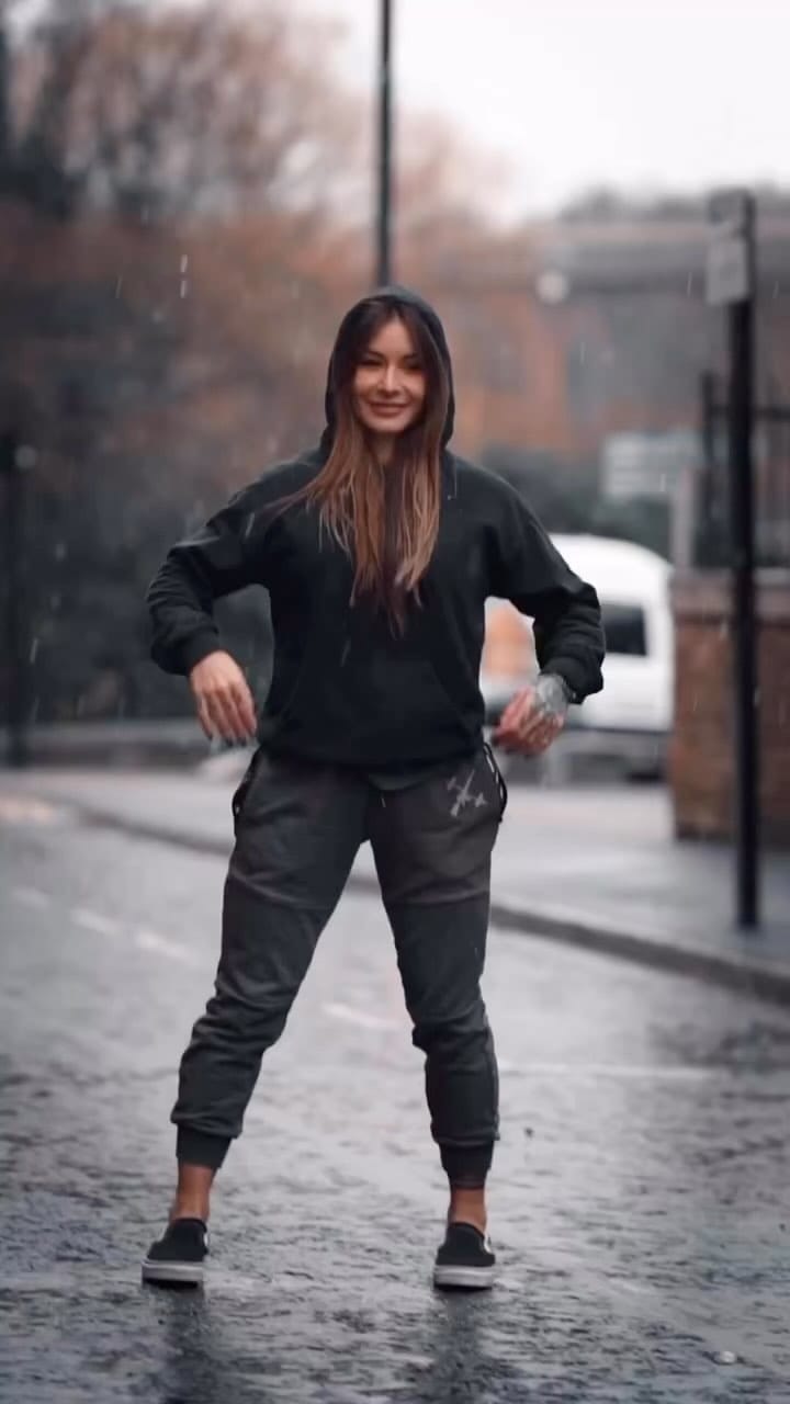 Post 7 by fitness zone on Instagram (video)