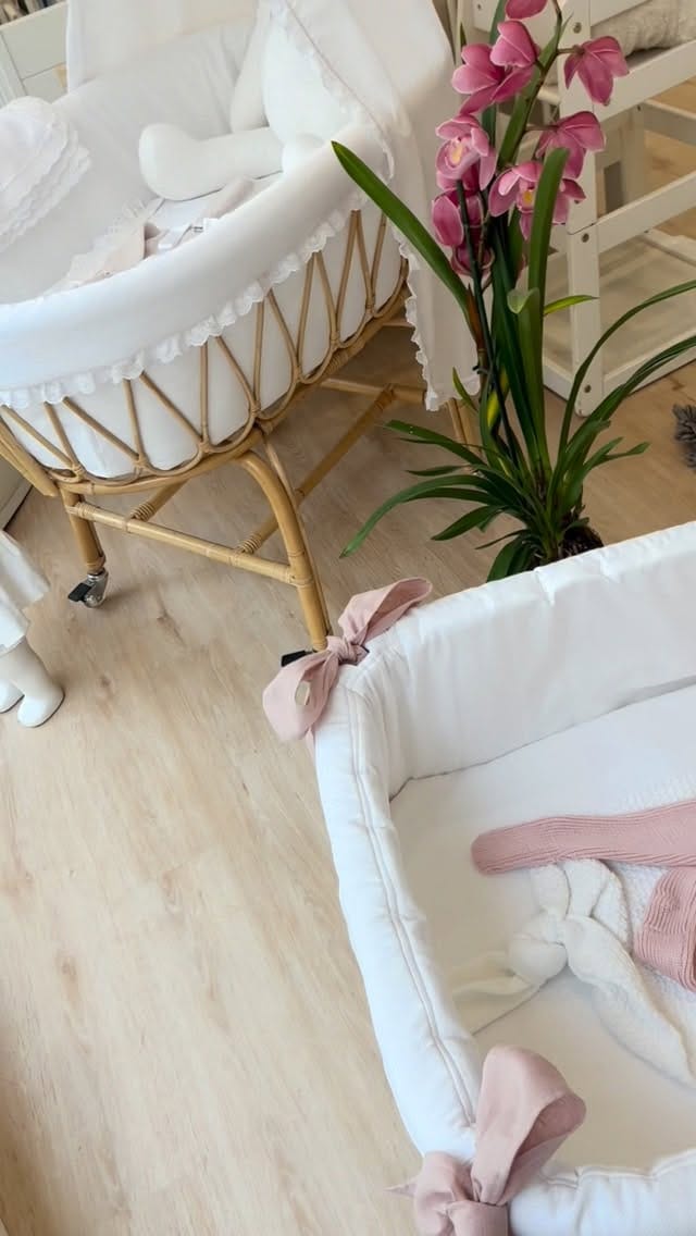 Post 9 by Showroom del Nadó on Instagram (video)