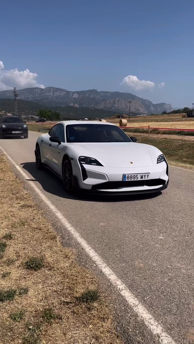 Post 9 by SOCIAL MEDIA & PRESENCIA DIGITAL | BARCELONA on Instagram (video)