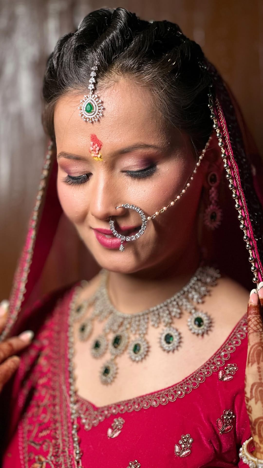 Post 4 by Vineeta🧿/bridal makeup artist on Instagram (video)
