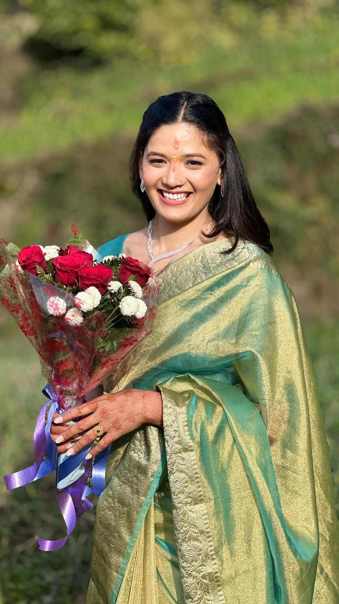 Post 7 by Vineeta🧿/bridal makeup artist on Instagram (video)