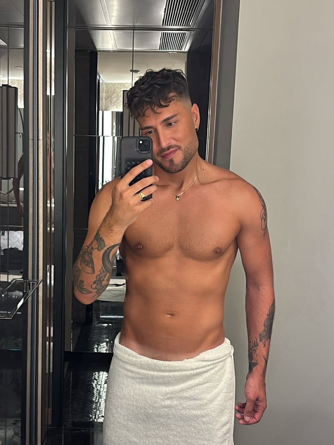 Post 10 by ÁNGEL MARTA on Instagram (image)