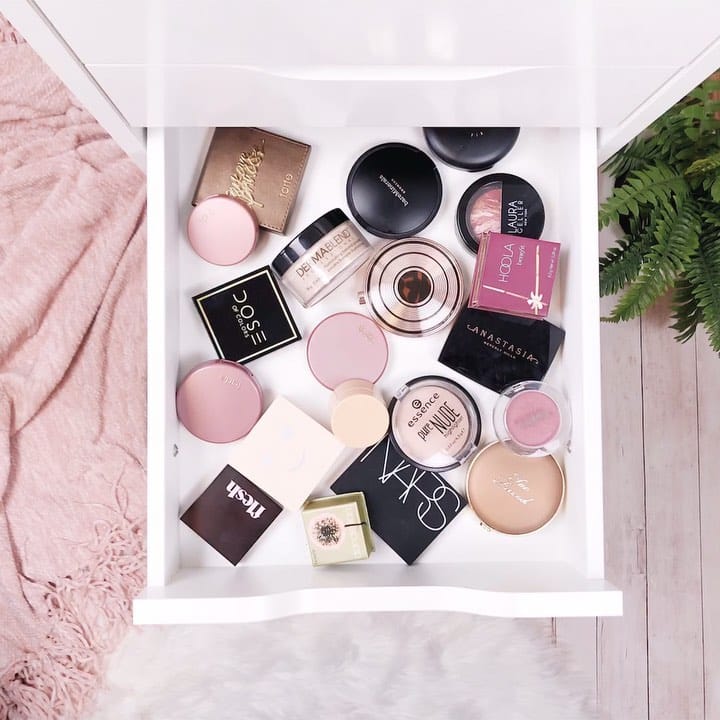 Post 10 by The Cosmetic Archive on Instagram (video)