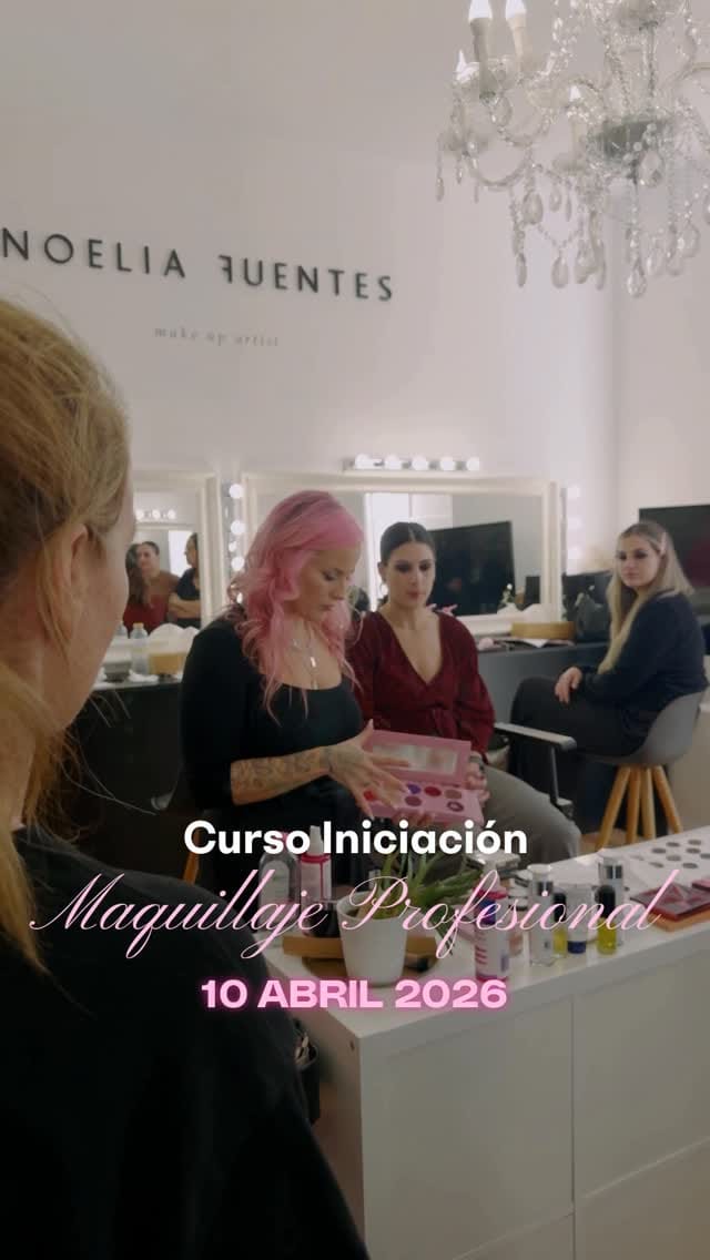 Post 1 by Noelia Fuentes - Maquilladora on Instagram (video)