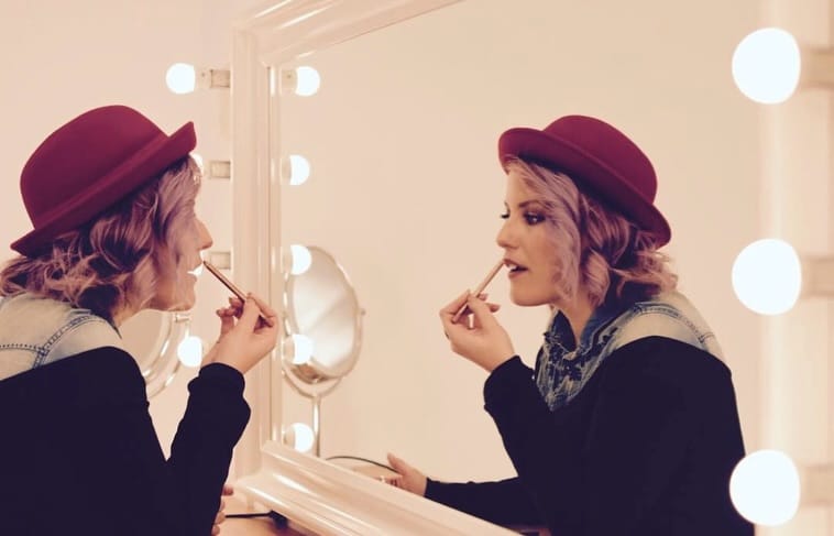 Post 5 by Noelia Fuentes - Maquilladora on Instagram (carousel)