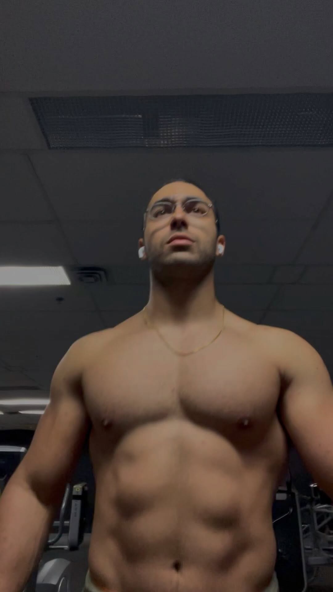 Post 6 by David Souissi on Instagram (video)