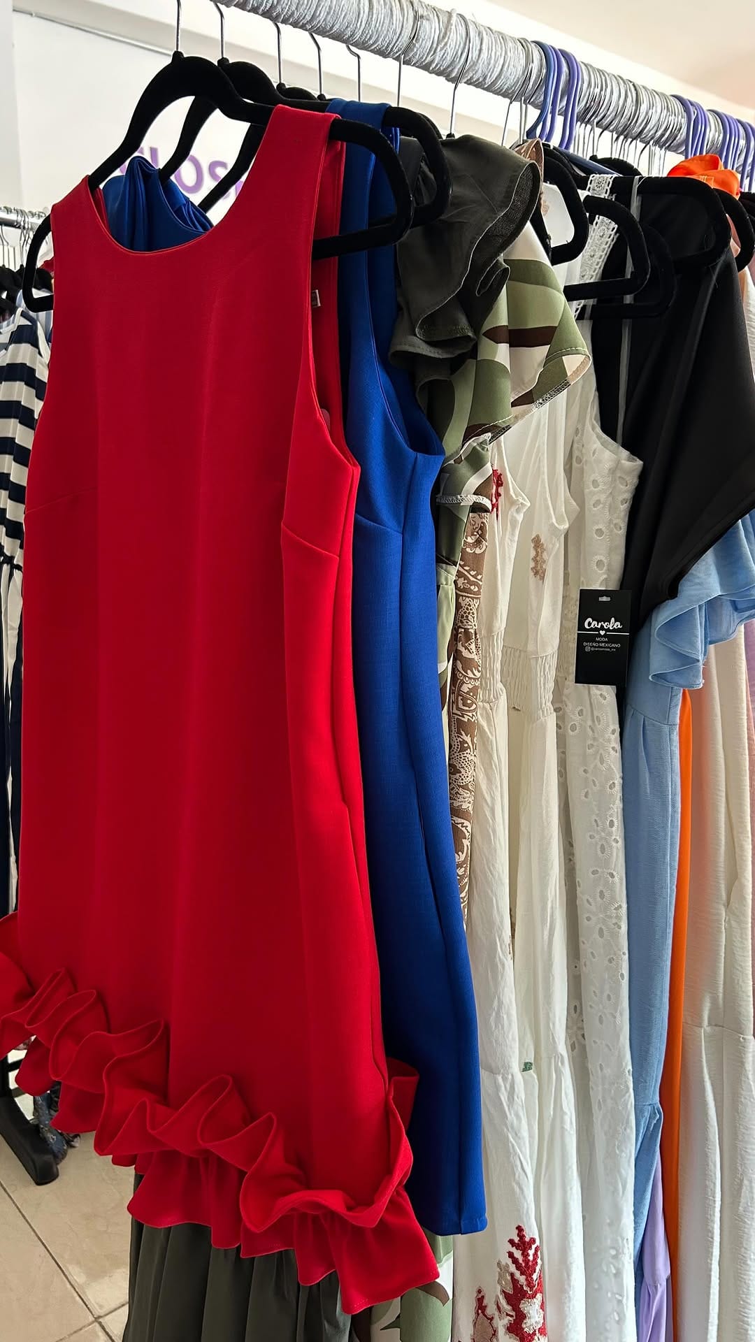 Post 6 by Emilia Boutique on Instagram (video)