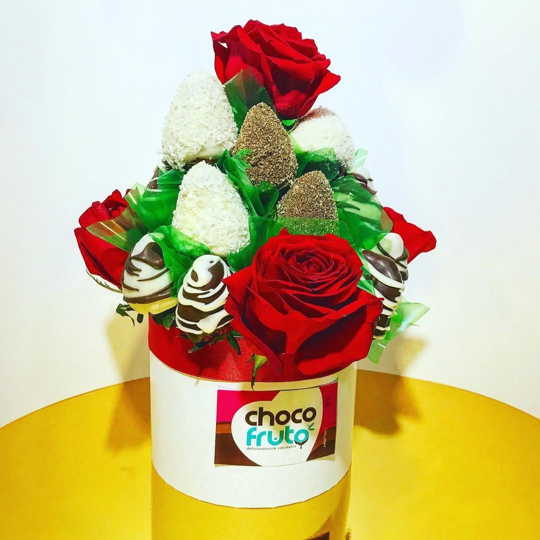 Post 3 by Arreglos frutales chocolate on Instagram (image)