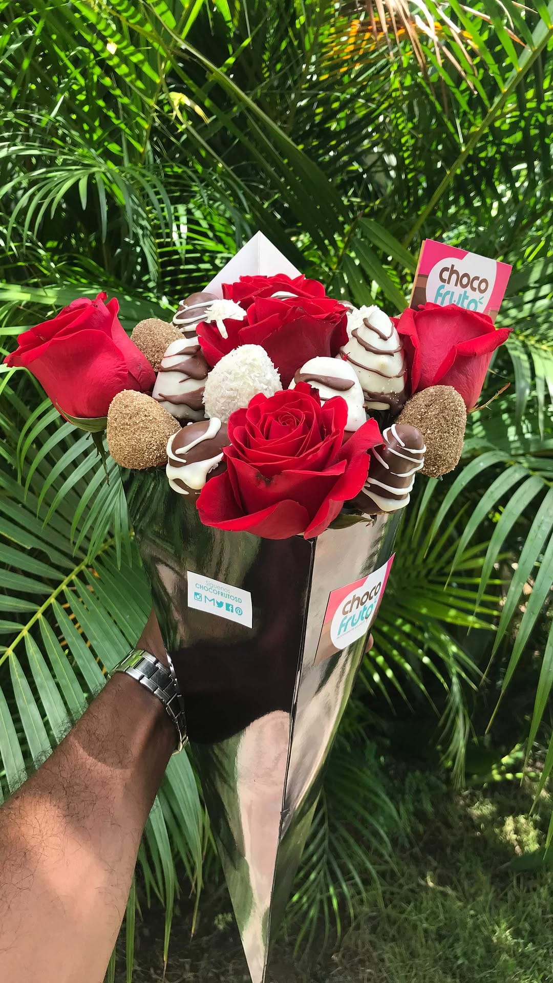 Post 7 by Arreglos frutales chocolate on Instagram (video)