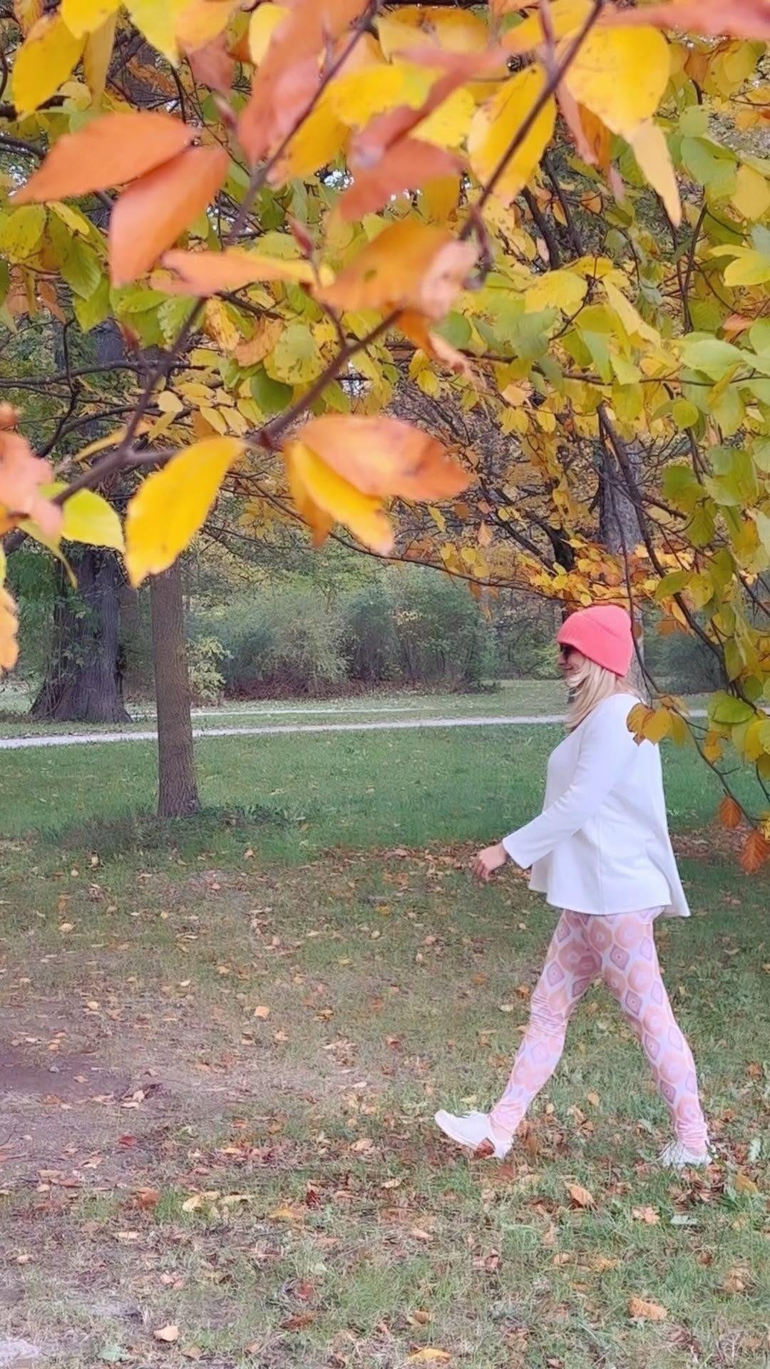 Post 8 by Mamilou Fashion on Instagram (video)