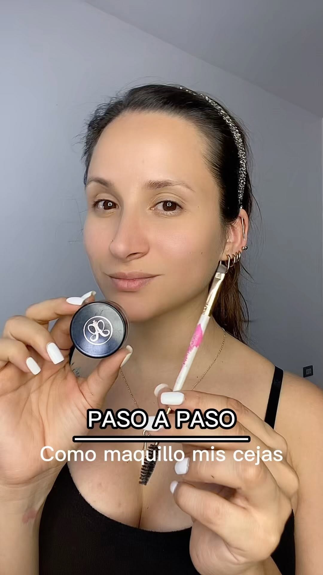 Post 3 by Lorena | Makeup Valencia 🇻🇪 on Instagram (video)