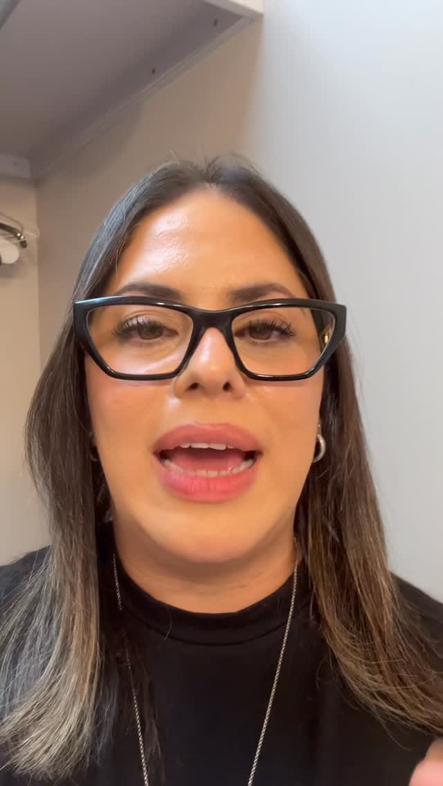 Post 3 by RuthelynMUA on Instagram (video)