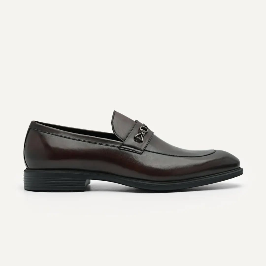 Post 8 by Authentic Shoes Nigeria on Instagram (carousel)