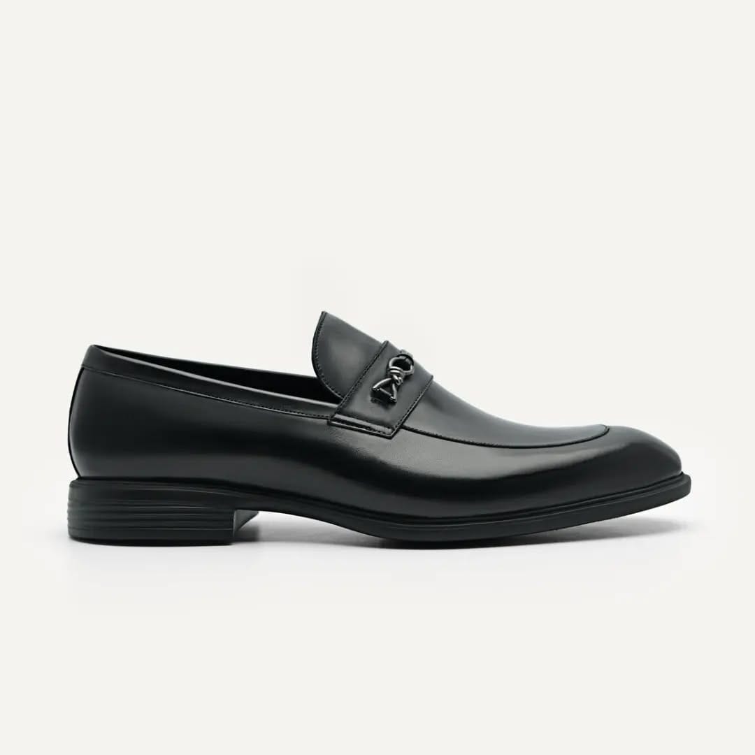 Post 7 by Authentic Shoes Nigeria on Instagram (carousel)