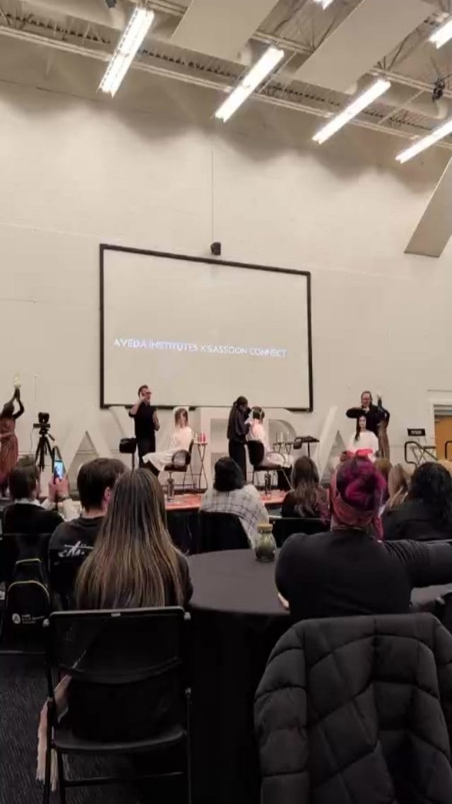 Post 7 by VANCOUVER HAIRDRESSER on Instagram (video)