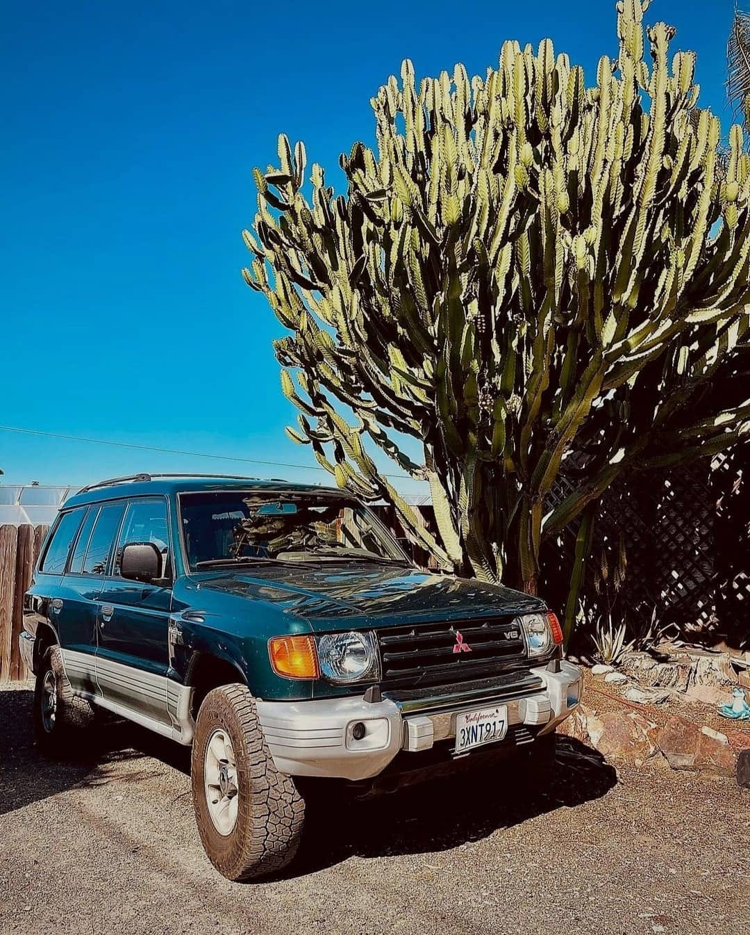 Post 7 by Mitsubishi Colombia Off - Road on Instagram (image)