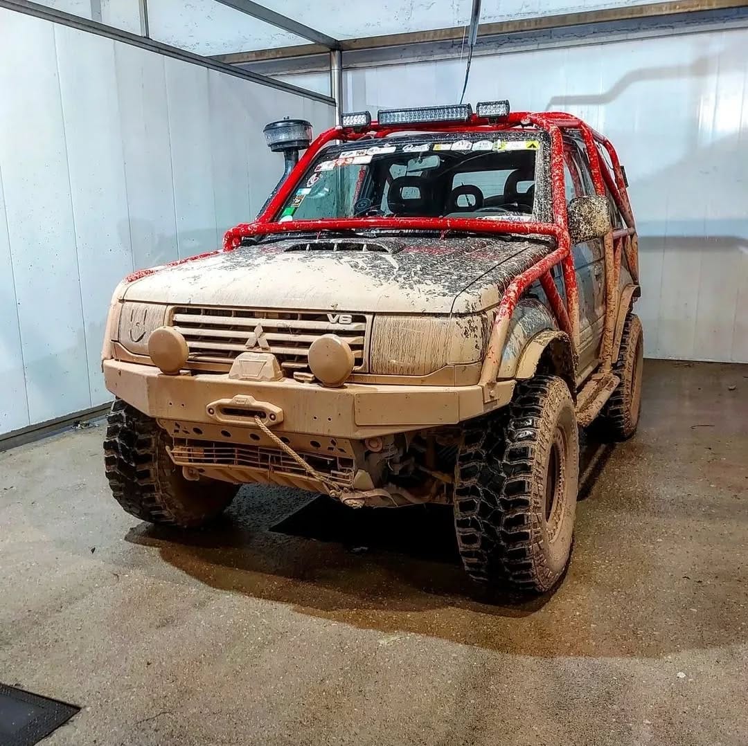 Post 3 by Mitsubishi Colombia Off - Road on Instagram (image)