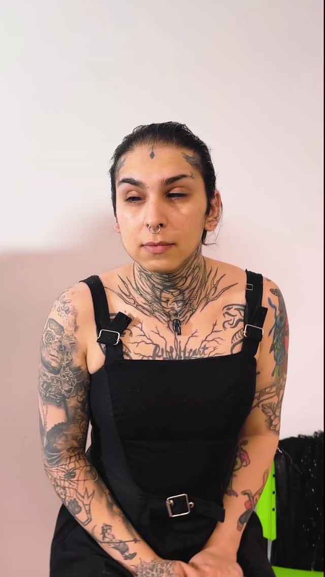 Post 6 by Charme professional make up on Instagram (video)