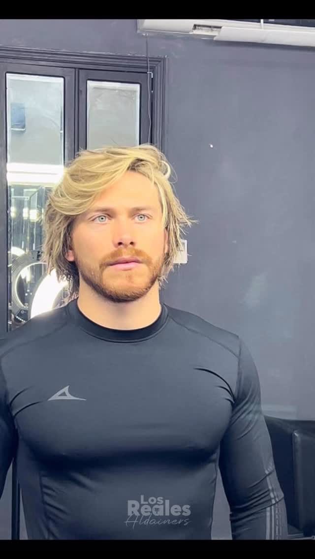 Post 2 by Manuel Y Edgar Peluqueria on Instagram (video)