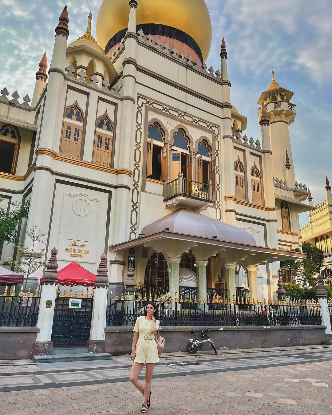 Post 8 by Vika Gontareva-Mayakovskaya on Instagram (image)