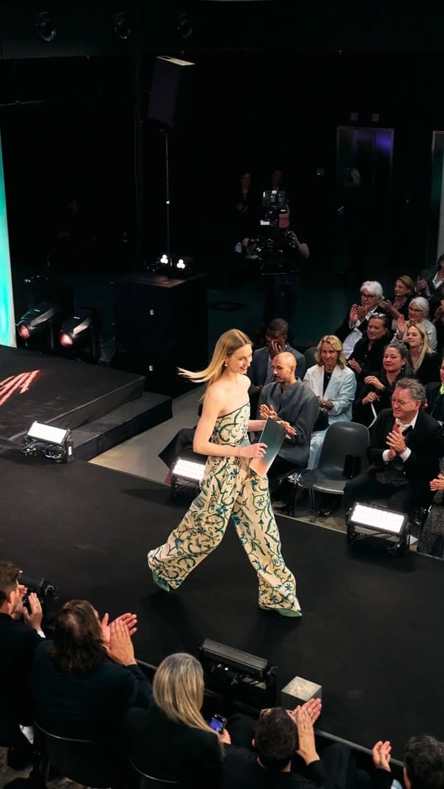 Post 5 by Estelle Adeline Trasoglu on Instagram (video)