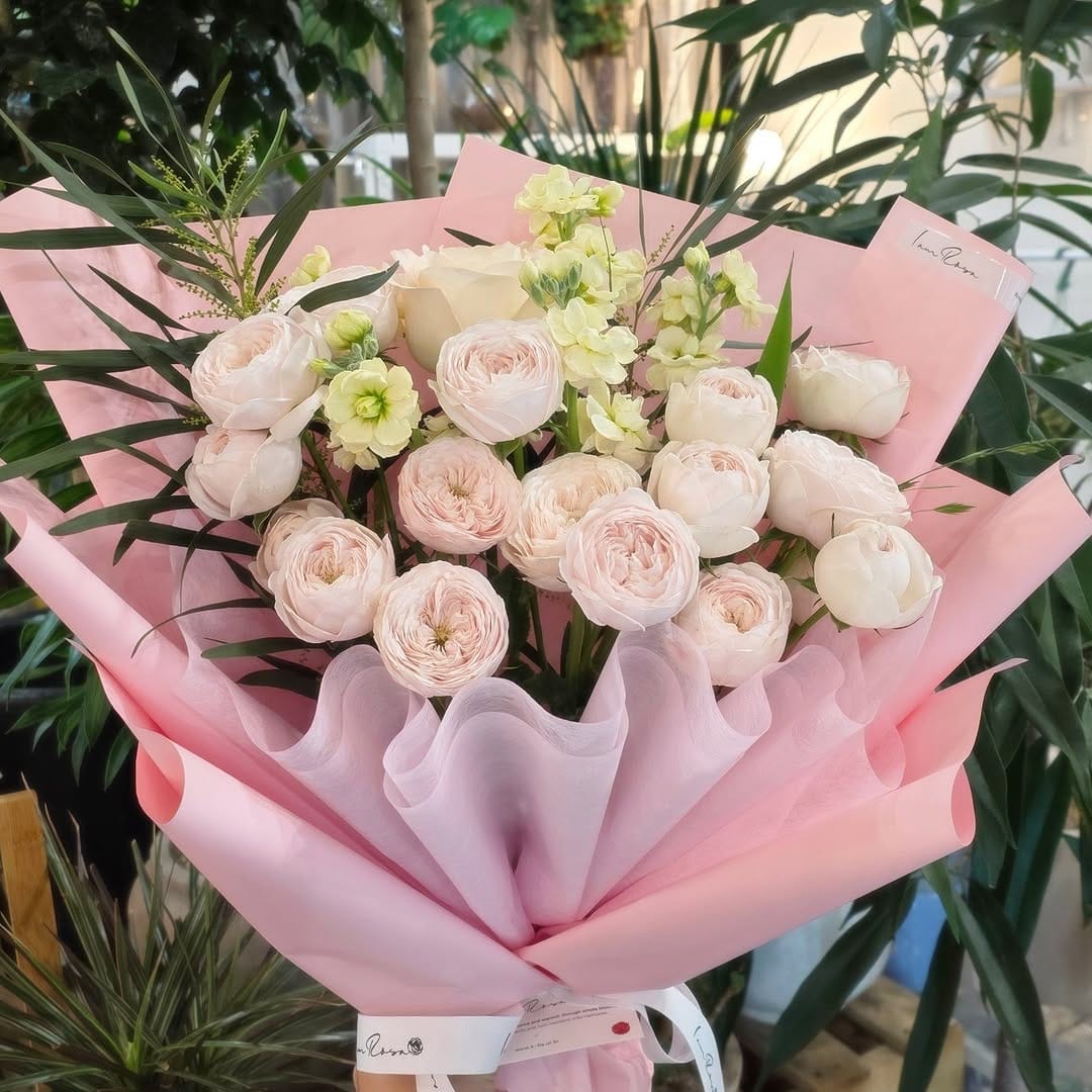 Post 8 by 아이엠로사플라워 on Instagram (image)