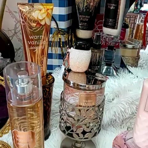 Post 9 by Maquillaje Importado on Instagram (video)