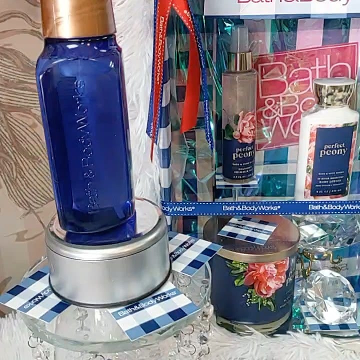 Post 10 by Maquillaje Importado on Instagram (video)