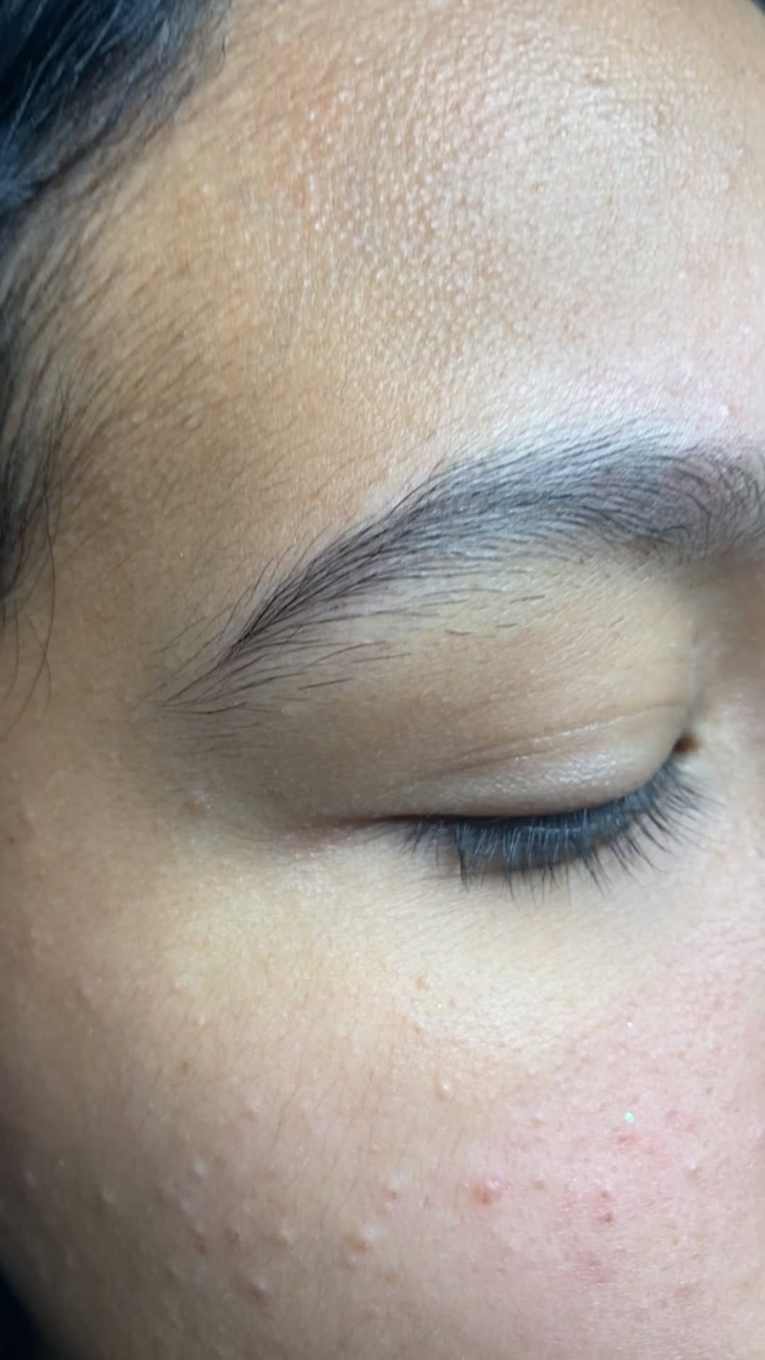 Post 6 by Maquillaje Importado on Instagram (video)