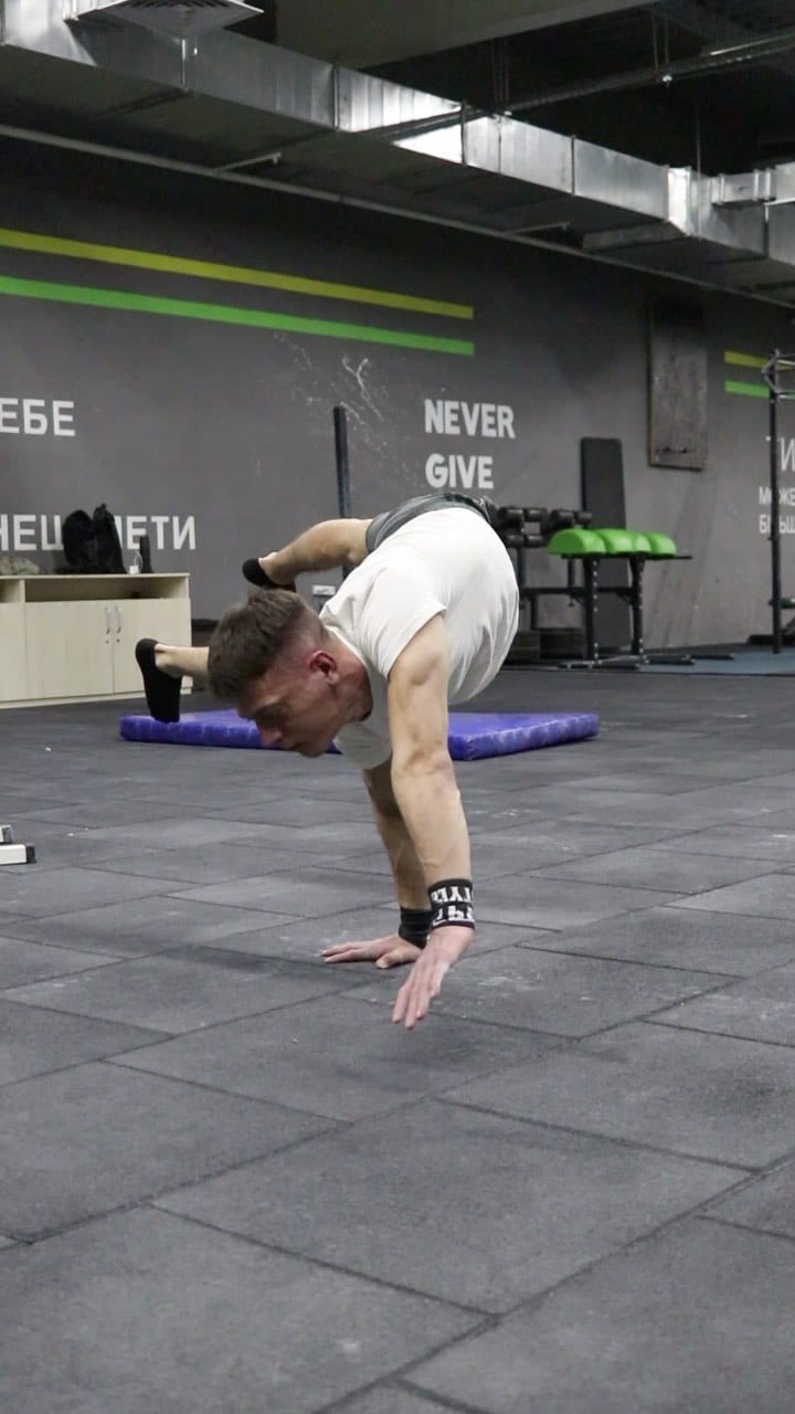 Post 7 by Kostya Shapoval➖Онлайн тренер on Instagram (video)