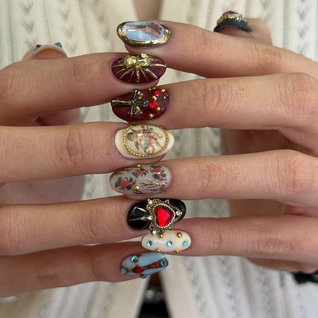 Post 3 by Sara Roomer on Instagram (carousel)