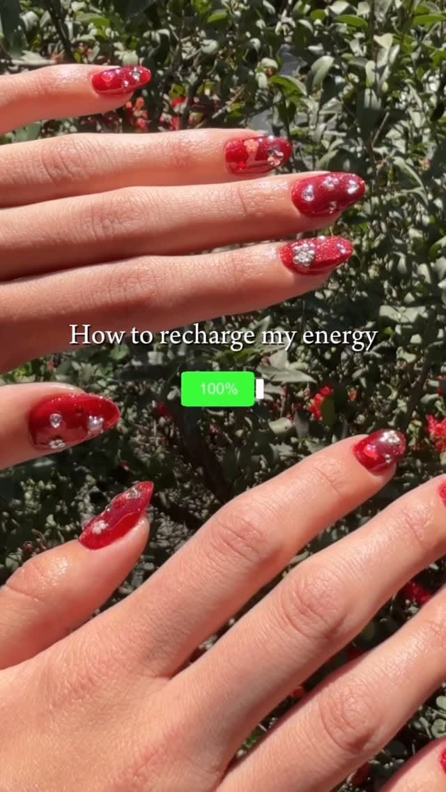 Post 7 by Sara Roomer on Instagram (video)