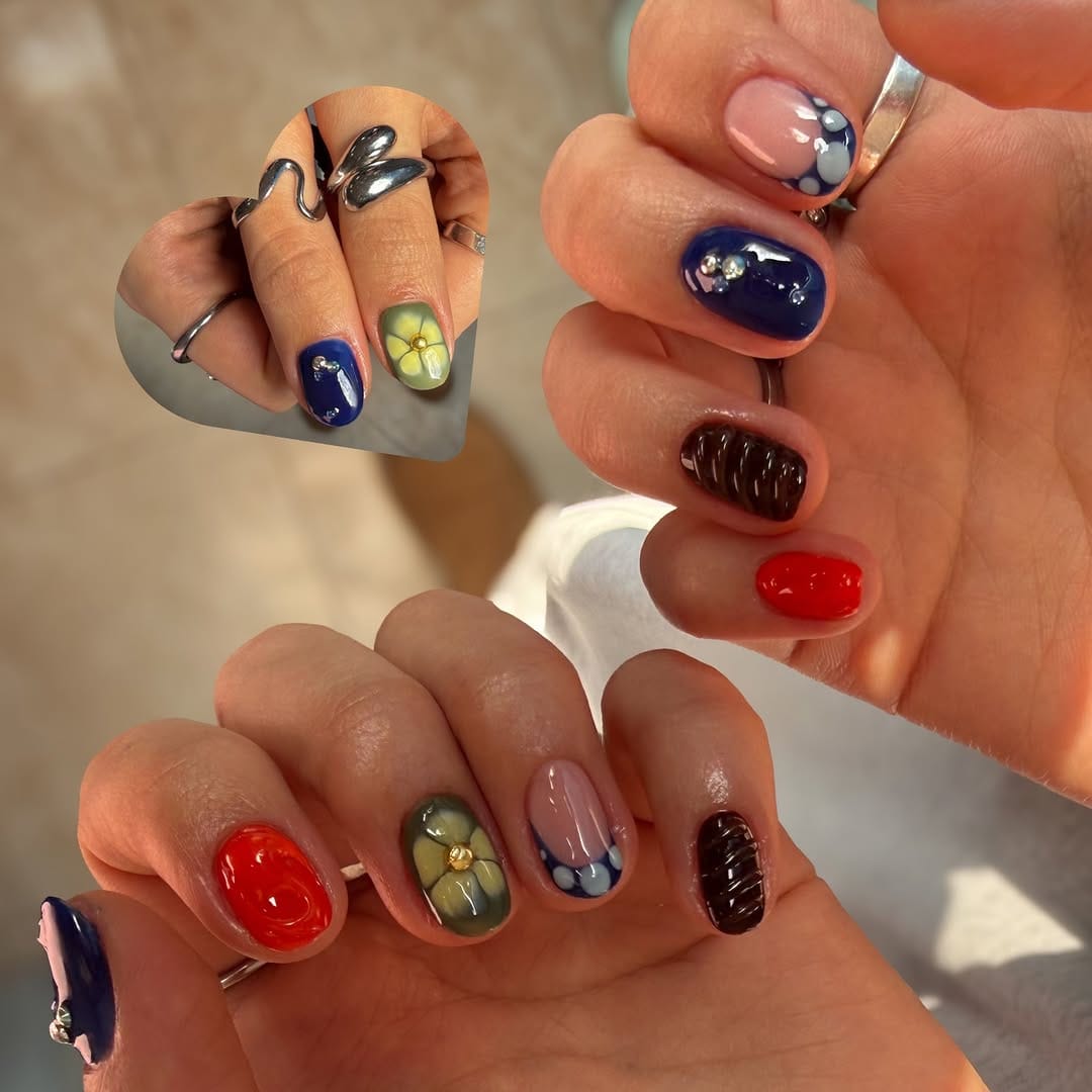Post 8 by Sara Roomer on Instagram (image)