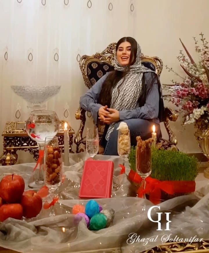Post 4 by Makeup/Ghazal Soltanifar on Instagram (video)
